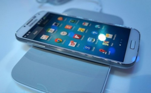 galaxy-s4-wireless-charging-pad